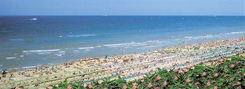 Hotel Ideal Bianchini Riccione Esterno foto
