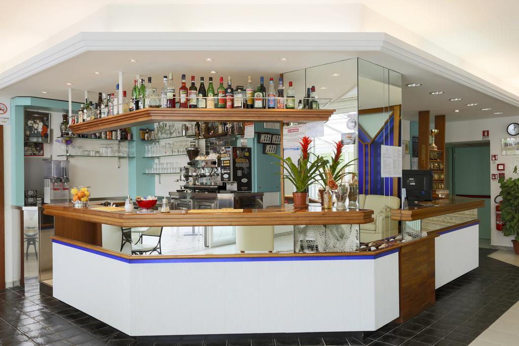 Hotel Ideal Bianchini Riccione Esterno foto