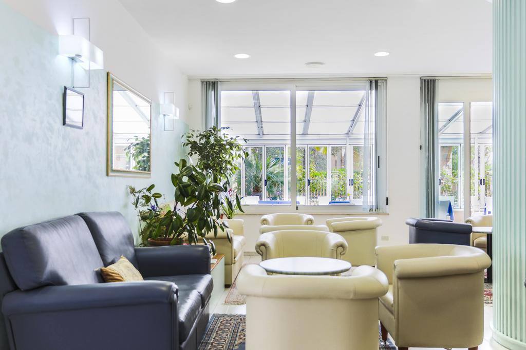 Hotel Ideal Bianchini Riccione Esterno foto