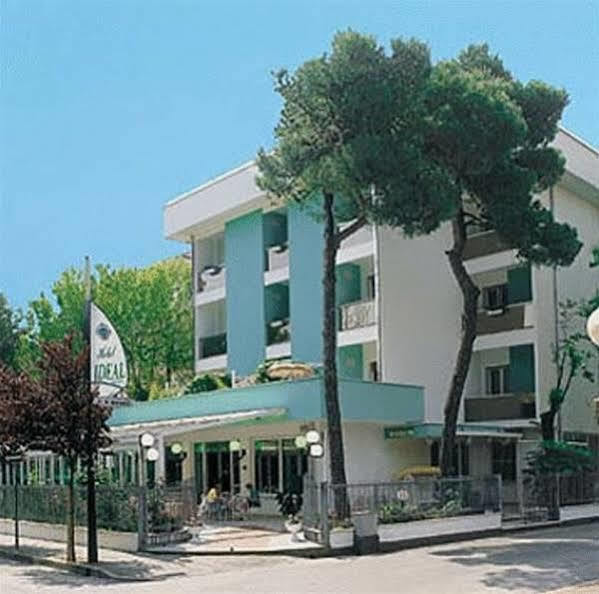 Hotel Ideal Bianchini Riccione Esterno foto